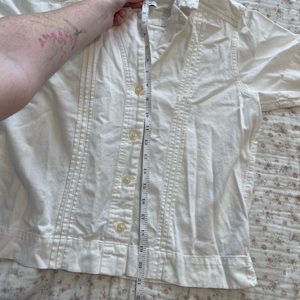 White Short-Sleeve Button-Up Shirt - Picture 6 of 6